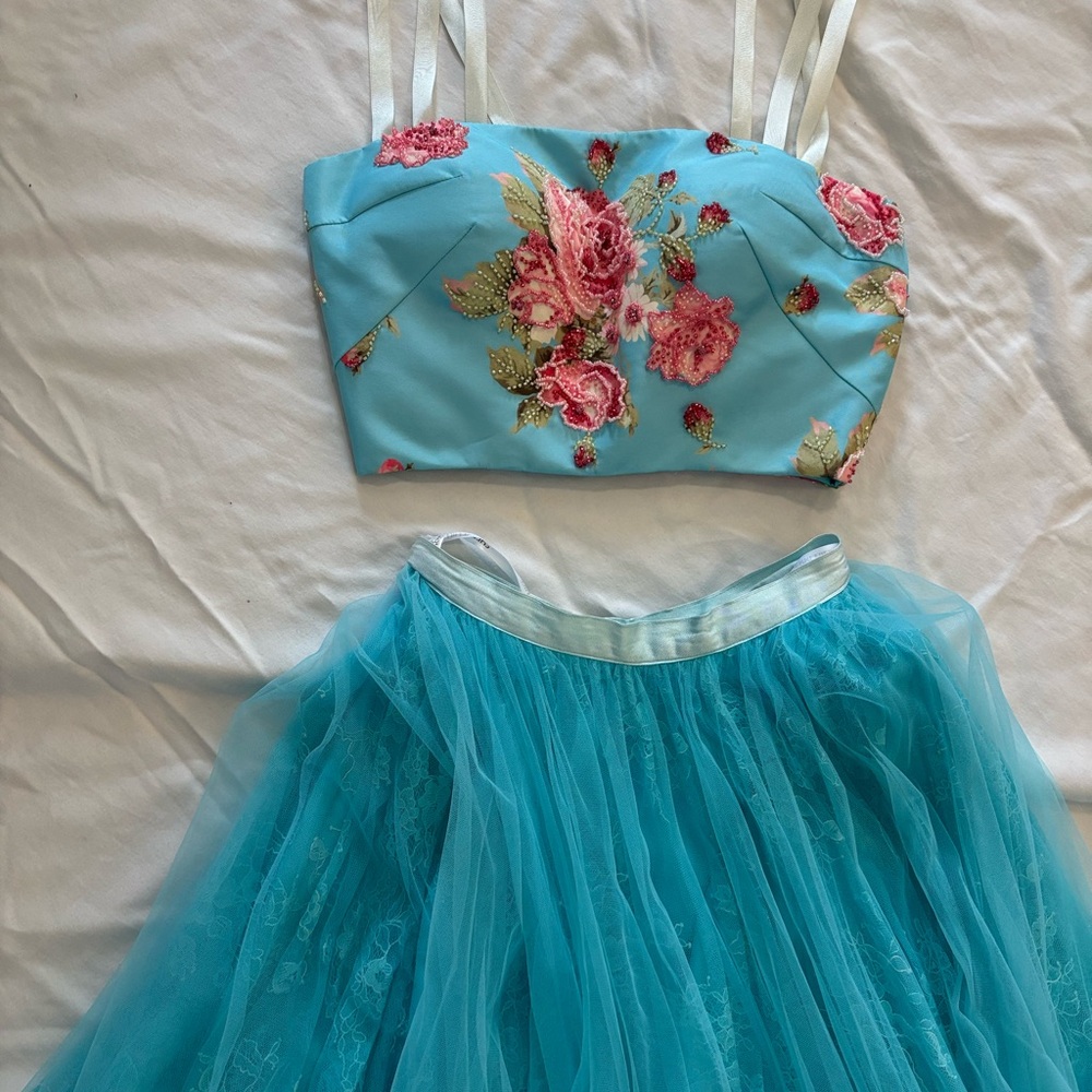 Stunning Sherri Hill 2Pc Formal-Size 0 - Picture 3 of 14